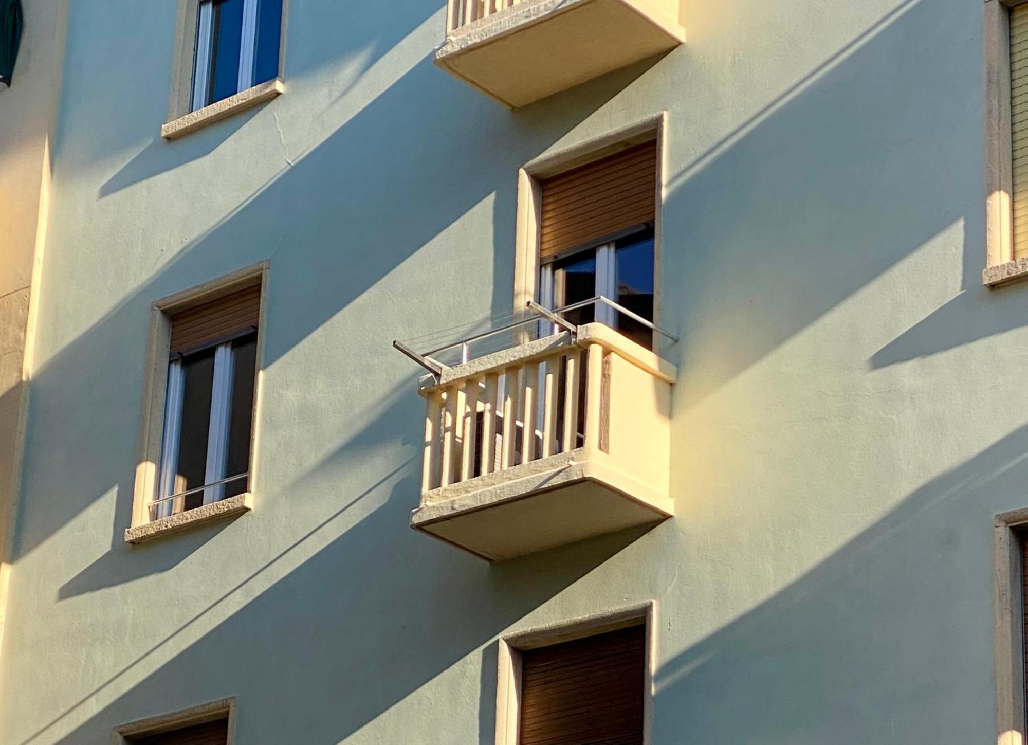 Comoluxhouse- Intero appartamento Esterno foto