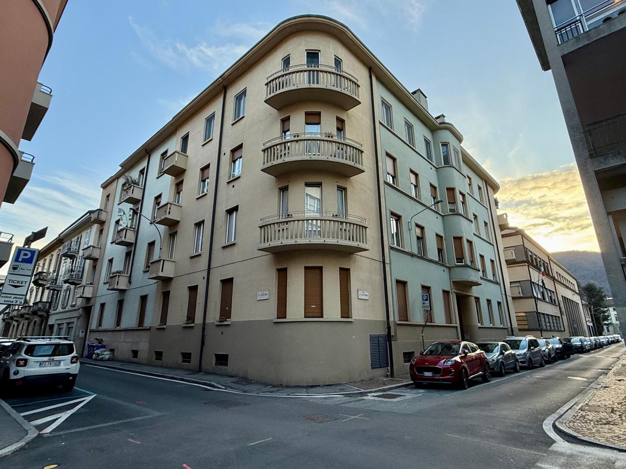 Comoluxhouse- Intero appartamento Esterno foto